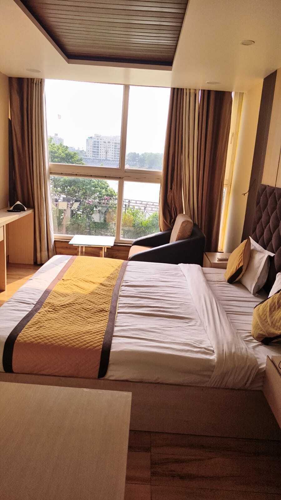 Hotel Lake View Grand Lake View Room